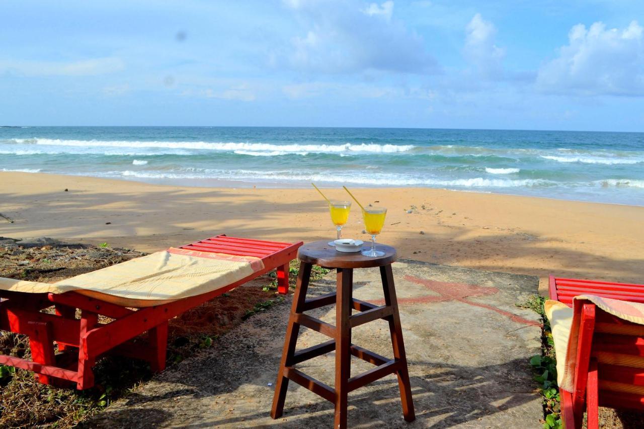 New Seaside Inn Хіккадува Екстер'єр фото